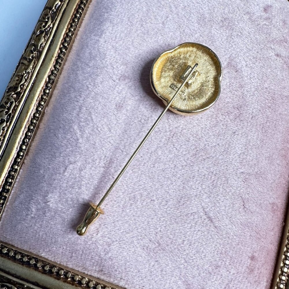 Vintage Signed Monet Gold-Tone Signed Stick Pin Brooch W/ Swirl Design 80s Retro - Picture 7 of 8
